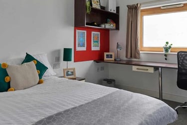 Premium En-suite - Image 3