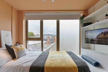 Bronze Studio at View Studios, 11-13 Spa Road, Bermondsey, London, SE163SA - Image 1