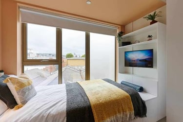 Bronze Studio at View Studios, 11-13 Spa Road, Bermondsey, London, SE163SA - Image 2