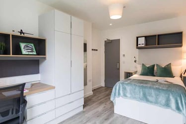 Silver Shared House at The Cam Foundry, 315 Mill Road, City Centre, Cambridge, CB13DL - Image 1