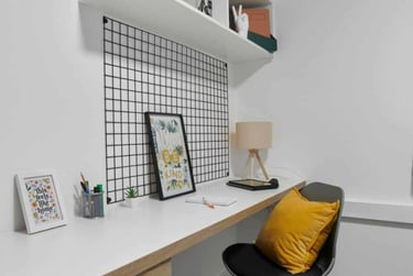 Classic En-Suite - Image 2