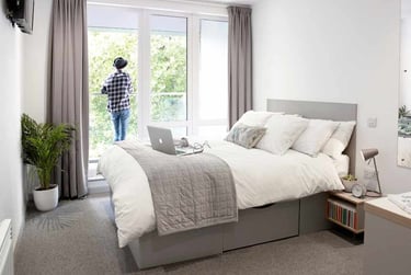 Silver Studio Premium (Balcony) at Lace Market Studios, 7 Belward Street, City Centre, Nottingham, NG11LB - Image 5