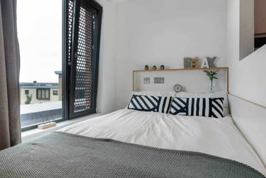 Studio Gold at 27 Magdalen Street, 27 Magdalen Street, New Town, Colchester, CO12ZT - Image 1