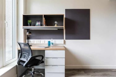 Gold Ensuite Accessible at The Cam Foundry, 315 Mill Road, City Centre, Cambridge, CB13DL - Image 3