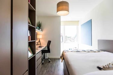 Gold Ensuite at Arbury Court, 173 Kingston Road, New Malden, Kingston, KT33SS - Image 1