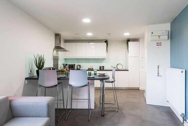 Gold Ensuite at Arbury Court, 173 Kingston Road, New Malden, Kingston, KT33SS - Image 5