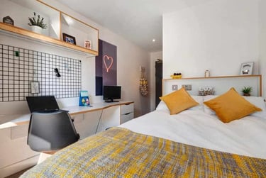 Silver Plus En-suite - Image 1