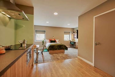 Platinum Studio at The Combworks, 455 George Street, City Centre, Aberdeen, AB253YB - Image 1