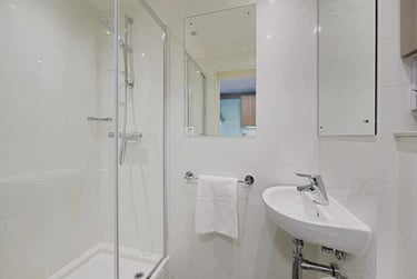 Platinum Studio at The Combworks, 455 George Street, City Centre, Aberdeen, AB253YB - Image 5