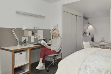 Premium Studio at Host Kings Cross, 25-27 Canal Reach, King's Cross, London, N1C4DD - Image 4