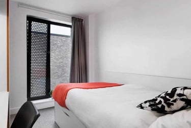 Deluxe Plus En-suite at 27 Magdalen Street, 27 Magdalen Street, New Town, Colchester, CO12ZT - Image 3