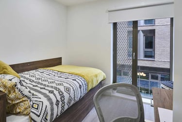 Ensuite Bronze at The Oaks, Westwood Way, Westwood heath, Coventry, CV48JB - Image 1