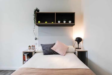 Gold Shared House at The Cam Foundry, 315 Mill Road, City Centre, Cambridge, CB13DL - Image 1