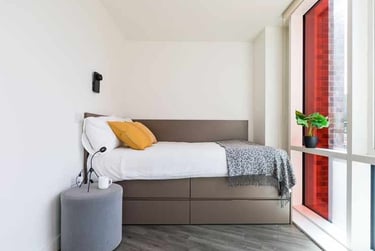 Platinum Studio at Arbury Court, 173 Kingston Road, New Malden, Kingston, KT33SS - Image 1