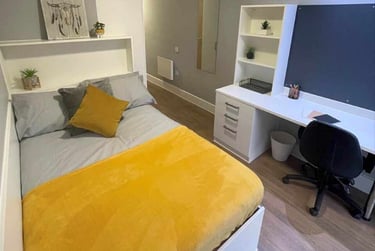 Ensuite Silver at Tramways, Crewe Street, City Centre, Chester, CH13AE - Image 1