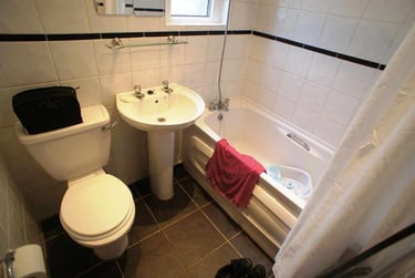 1 bed flat, Roath, Plasnewydd, Cardiff, CF243PX - Image 4