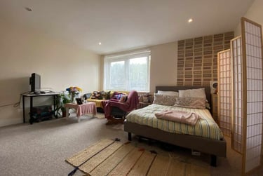 1 bed studio, Cardiff Bay, Sports Village, Cardiff, CF110JD - Image 1