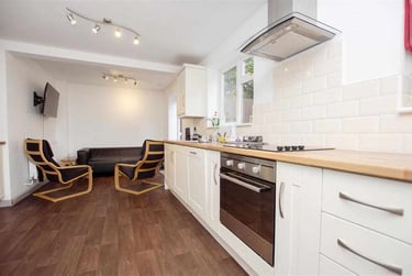 6 bed house, Heeley Road, Selly Park, Birmingham, B296EZ - Image 2