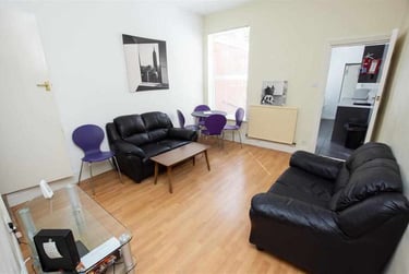 4 bed house, Dawlish Road, Selly Park, Birmingham, B297AT - Image 1