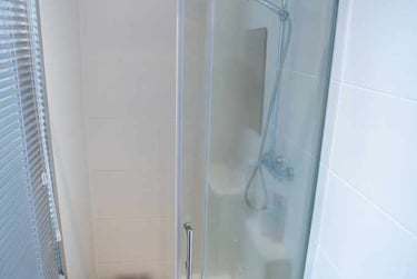 2 bed flat, West Street, Highfields, Leicester, LE16XQ - Image 9