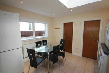 8 bed house, Heeley Road, Selly Park, Birmingham, B296EN - Image 12