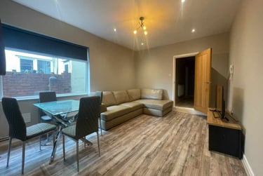 2 bed house, Heath, Gabalfa, Cardiff, CF143NF - Image 12