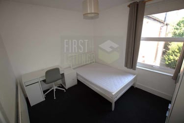 3 bed house, Lytham Road, Clarendon Park, Leicester, LE21YD - Image 2