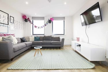 6 bed flat, Cathays, Cardiff, CF244NB - Image 2