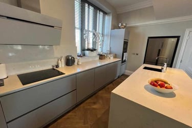 2 bed house, Cardiff Bay, Cardiff, CF105LG - Image 3