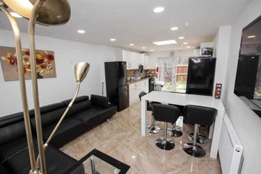 5 bed house, Holly Grove, Hubert Road, Selly Park, Birmingham, B296EQ - Image 1