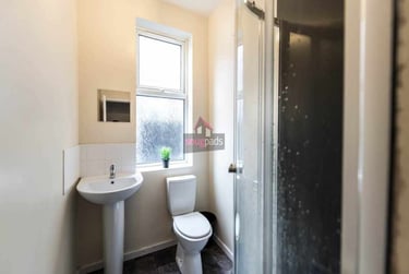 1 bed studio, Salford, Ellesmere Park, M300DX - Image 7