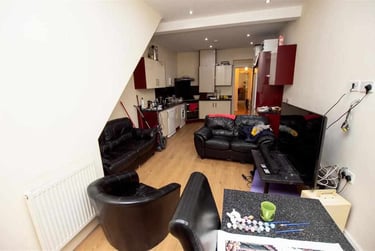 6 bed house, Tiverton Road, Selly Park, Birmingham, B296DB - Image 2