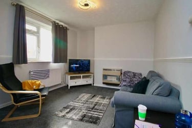 2 bed house, Wakefield Road, Earlham, Norwich, NR58JE - Image 2