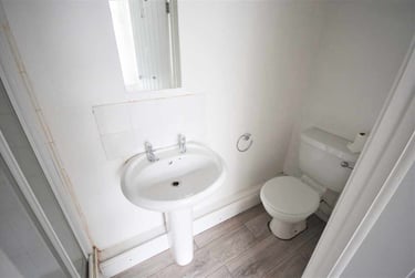 1 bed flat, Cradock Street, City Centre, Swansea, SA13HE - Image 6