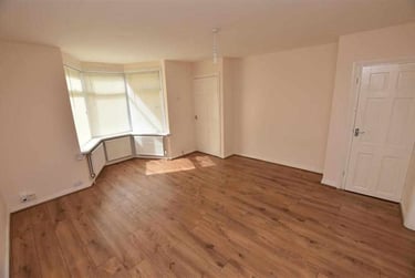 2 bed house, Poole Crescent, Harborne, Birmingham, B170PE - Image 1