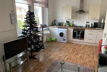 2 bed house, Uplands Crescent, Uplands, Swansea, SA20NX - Image 3