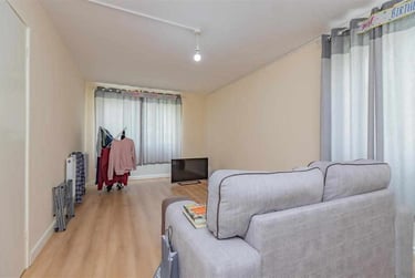 2 bed house, Bullace Croft, Selly Park, Birmingham, B152SS - Image 2