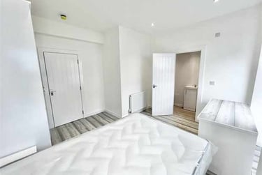 6 bed house, King Edwards Road, Brynmill, Swansea, SA14LL - Image 7