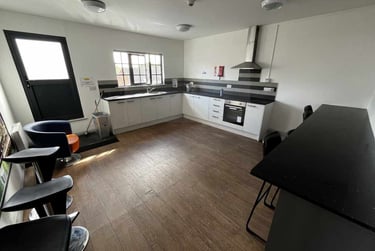 1 bed studio, Percy Road, Aylestone Park, Leicester, LE28FP - Image 6