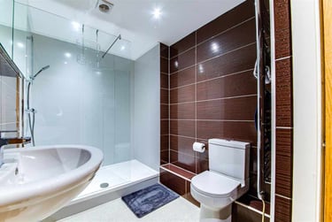 4 bed flat, 12 Denby Street, Highfield, Yorkshire, S24QH - Image 7