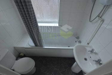 4 bed house, Thurlow Road, Clarendon Park, Leicester, LE21YE - Image 9