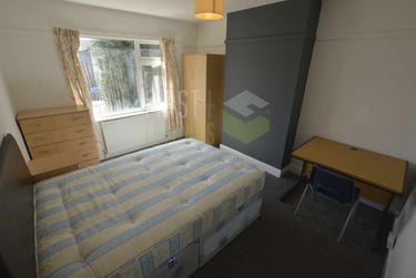 3 bed house, Milford Road, Knighton, Leicester, LE23FG - Image 4