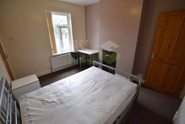 2 bed house, Burns Street, Aylestone Park, Leicester, LE26DB - Image 4