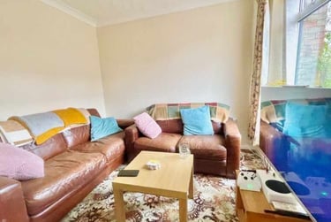 4 bed house, Darrell Place, Earlham, Norwich, NR58QW - Image 3