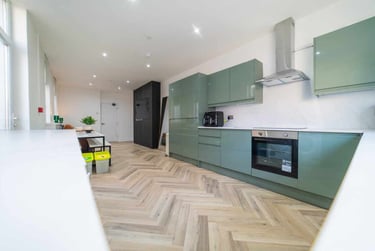 1 bed house, Heath, Gabalfa, Cardiff, CF143PQ - Image 2