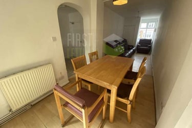 4 bed house, Stanfell Road, Knighton, Leicester, LE23GD - Image 9