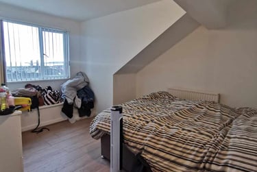 2 bed house, Carlton Terrace, Mount Pleasant, Swansea, SA16AE - Image 2