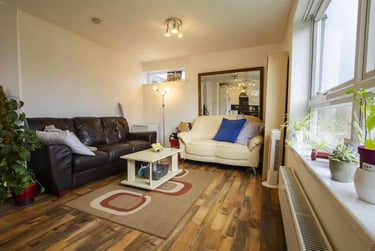 2 bed flat, Wheeleys Road, Edgbaston, Birmingham, B152LW - Image 2