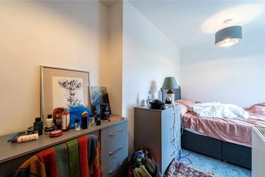3 bed flat, Hubert Croft, Selly Park, Birmingham, B296DU - Image 9