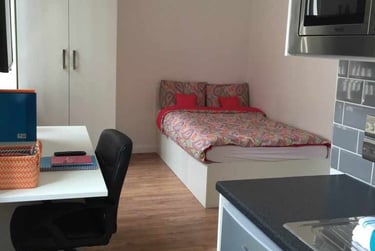 1 bed flat, (Studio) Albion Street, Highfields, Leicester, LE16GB - Image 2